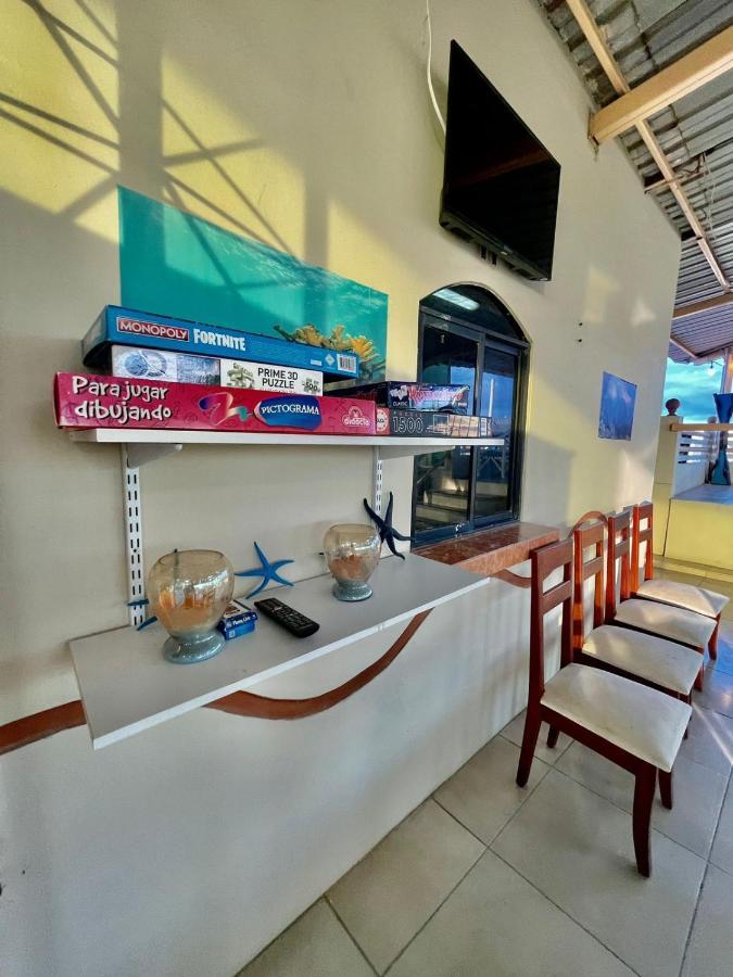 Reef Hostel Манта Екстер'єр фото