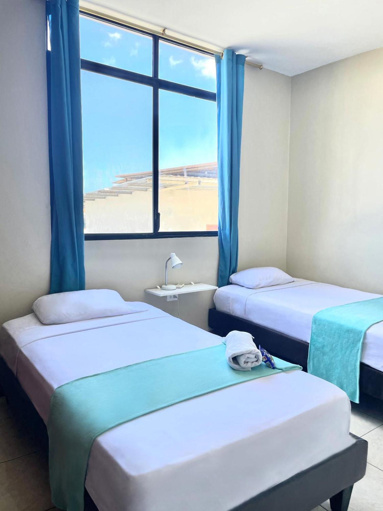 Reef Hostel Манта Екстер'єр фото