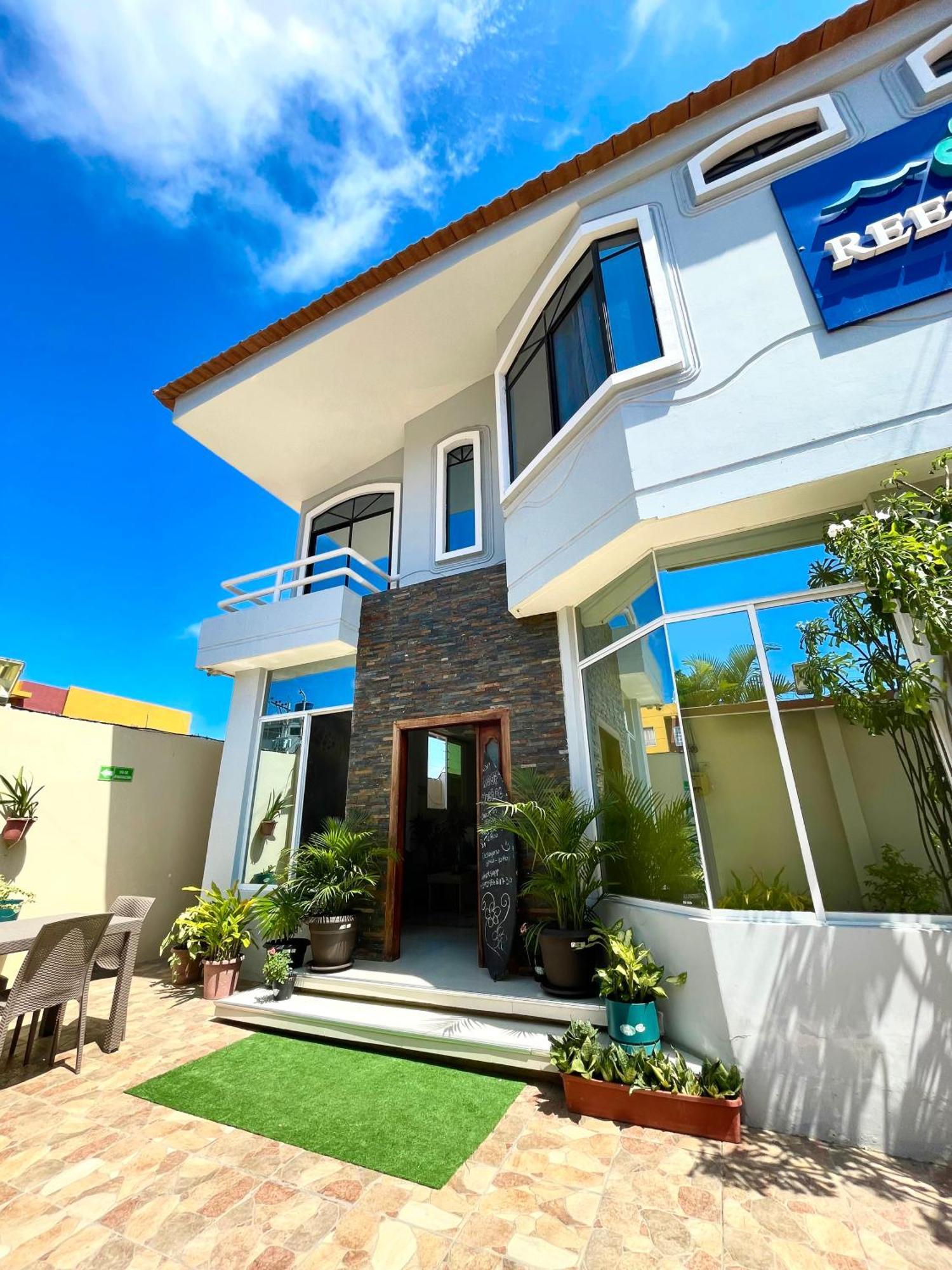 Reef Hostel Манта Екстер'єр фото