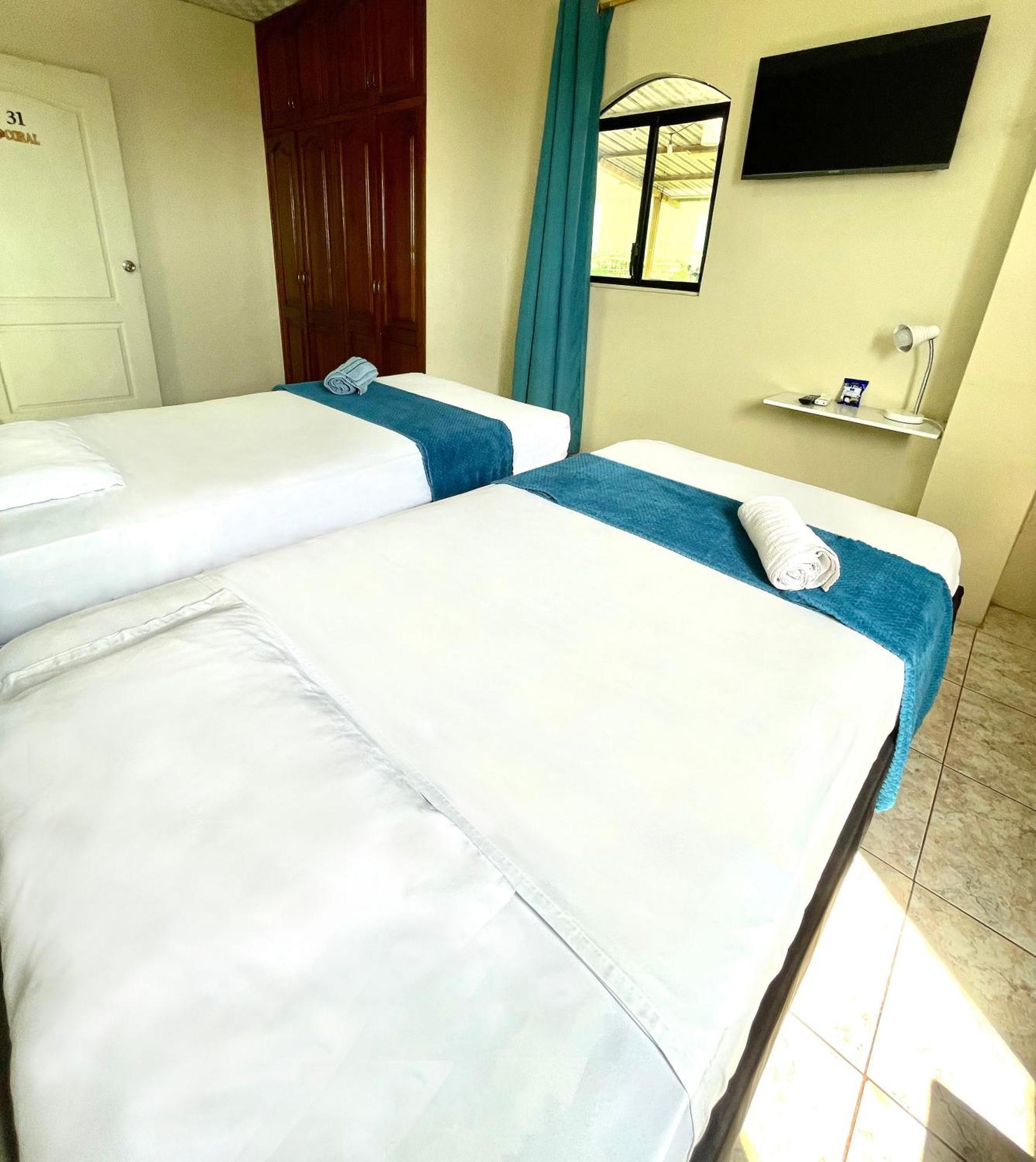 Reef Hostel Манта Екстер'єр фото